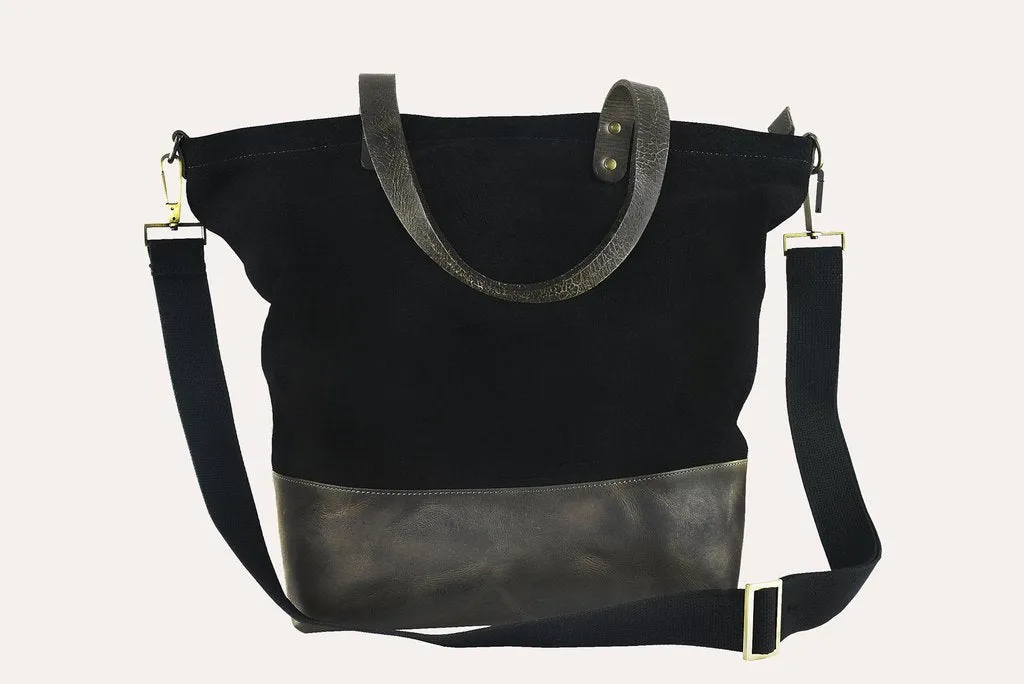 👜 Boyfriend Tote – Canvas & Leather Everyday Bag