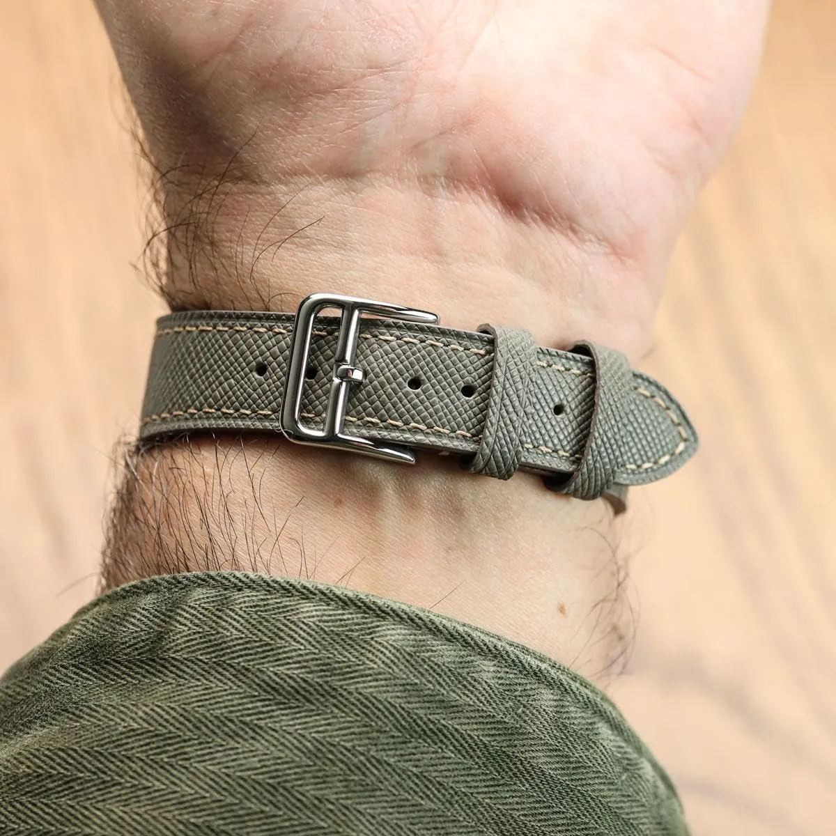Brixham Classic Saffiano Leather Watch Strap - Perfect for Slim Dress Watches - Quick-Release Spring Bars for Easy Strap Changes, 20mm, 22mm