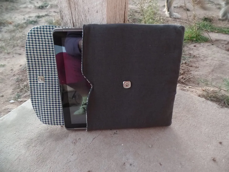 Dakota Tablet Clutch