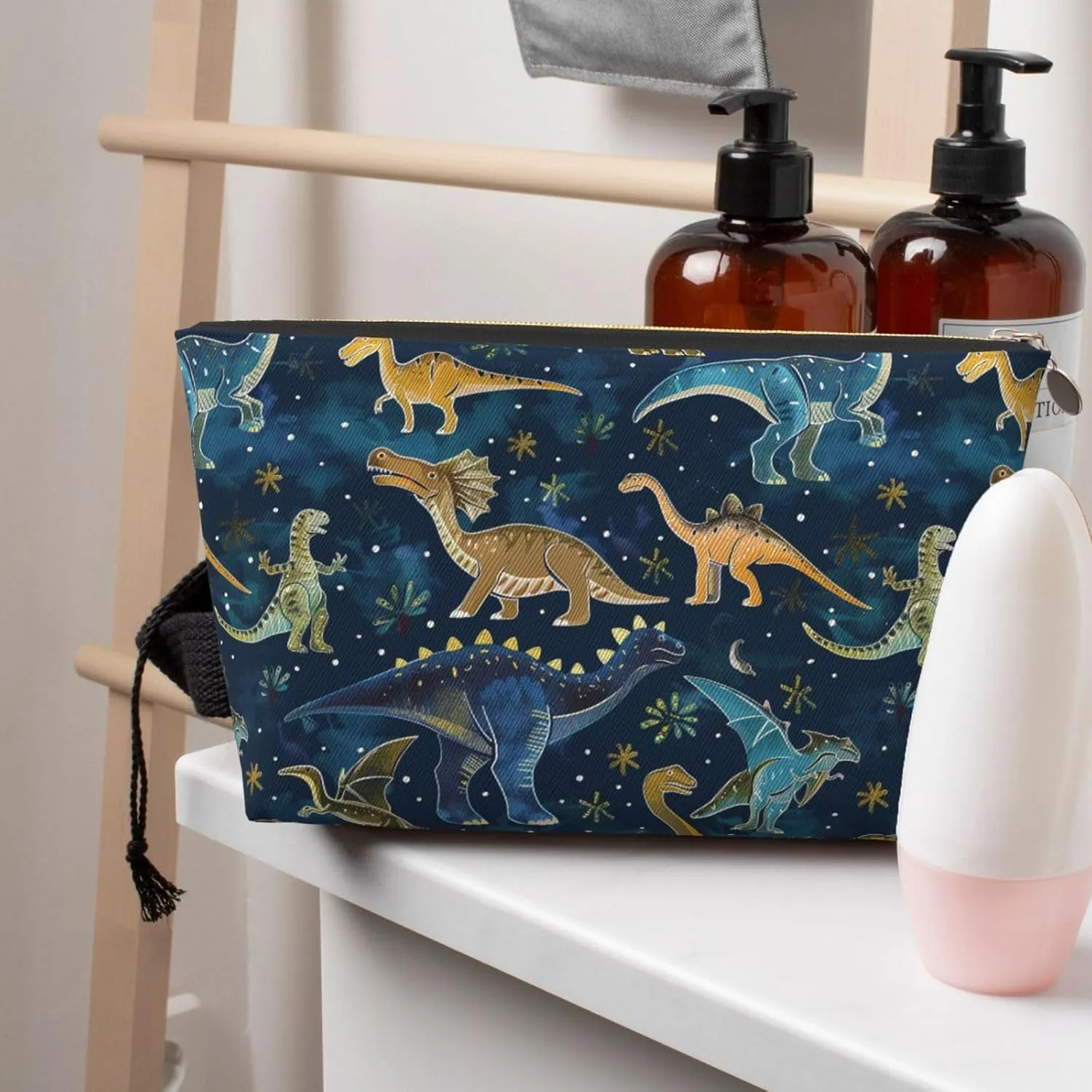 Dinosaurs Cute Womens Travel Makeup Bags Leather Cosmetic Bags Toiletry Organizer Pouch With Zipper