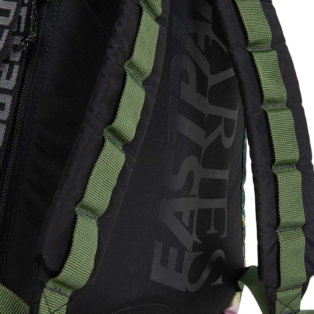 eastpak x aries padded (black / multi)