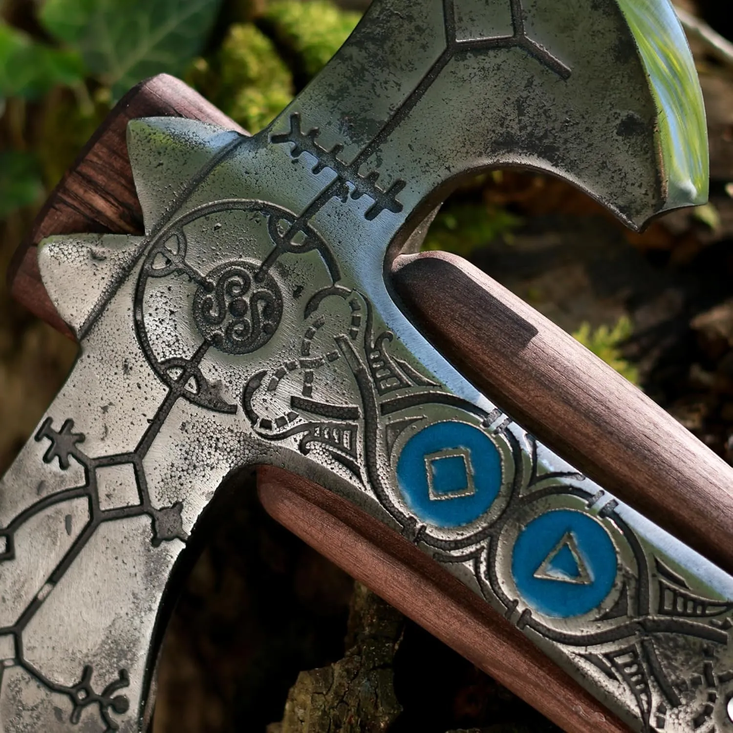 Handmade Leviathan Axe from AncientSmithy - GoW Leviathan Ax Replica - Real Kratos Axe for Cosplay - Forged High Carbon Steel Head Carved Ashwood Handle (Hardened Black Head with Luminescent Runes in Wooden Runic Box)