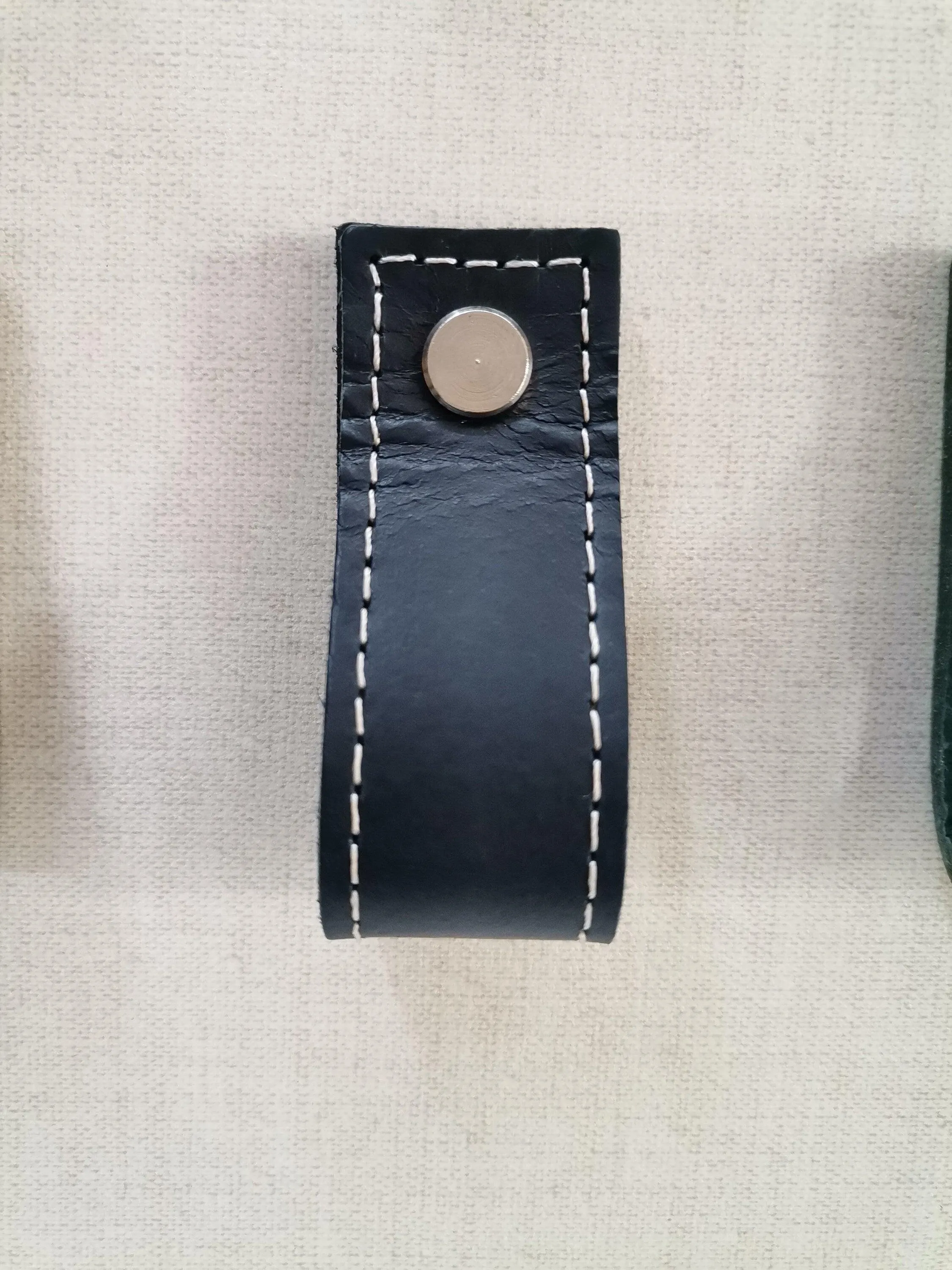Leather drawer pulls, furniture leather knobs for cabinet doors, stitched and rectangle, width 2,5 cm (1" inch)