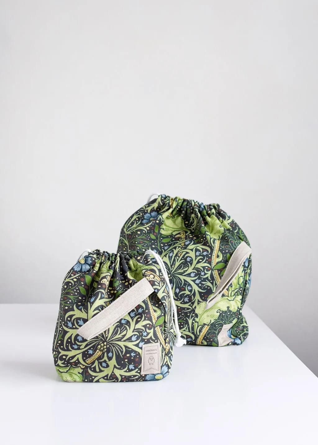 Project Bag. Small bag. Special KnitterBag design. Bag inspired by William Morris, Seaweed