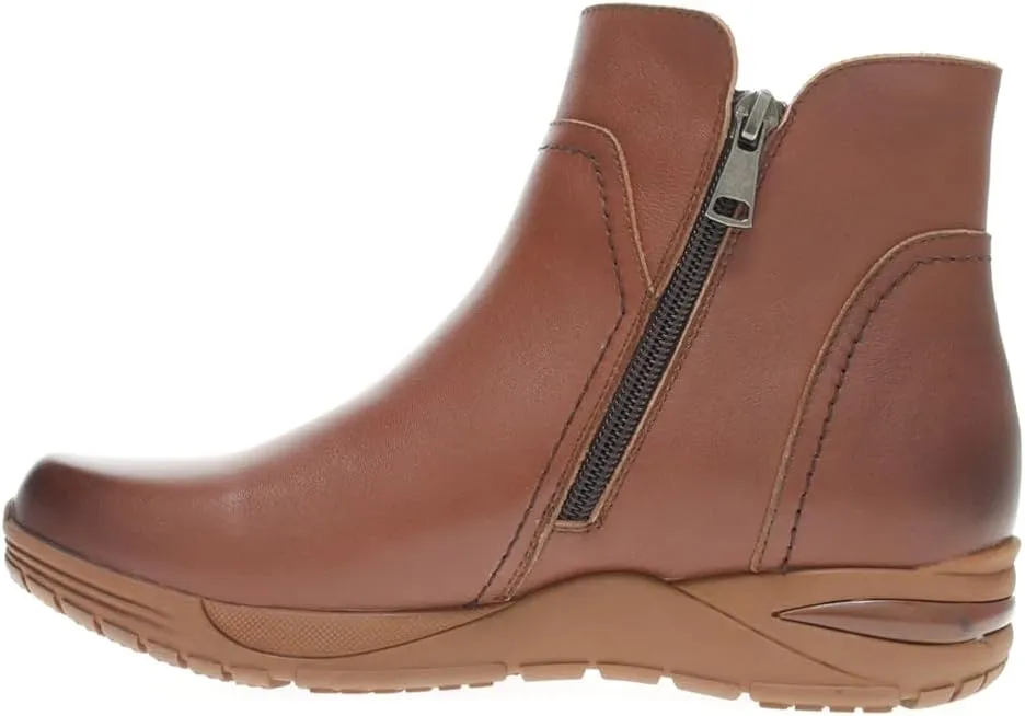 Propét Women's Delphi Leather Scotchgard Treated Bootie