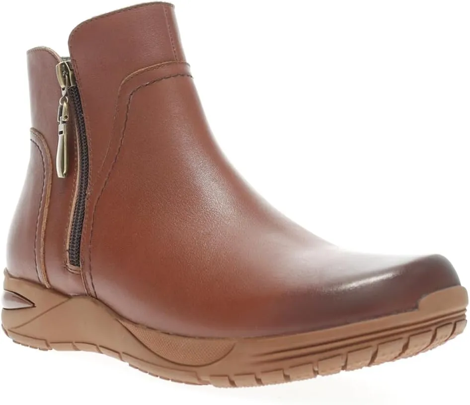 Propét Women's Delphi Leather Scotchgard Treated Bootie