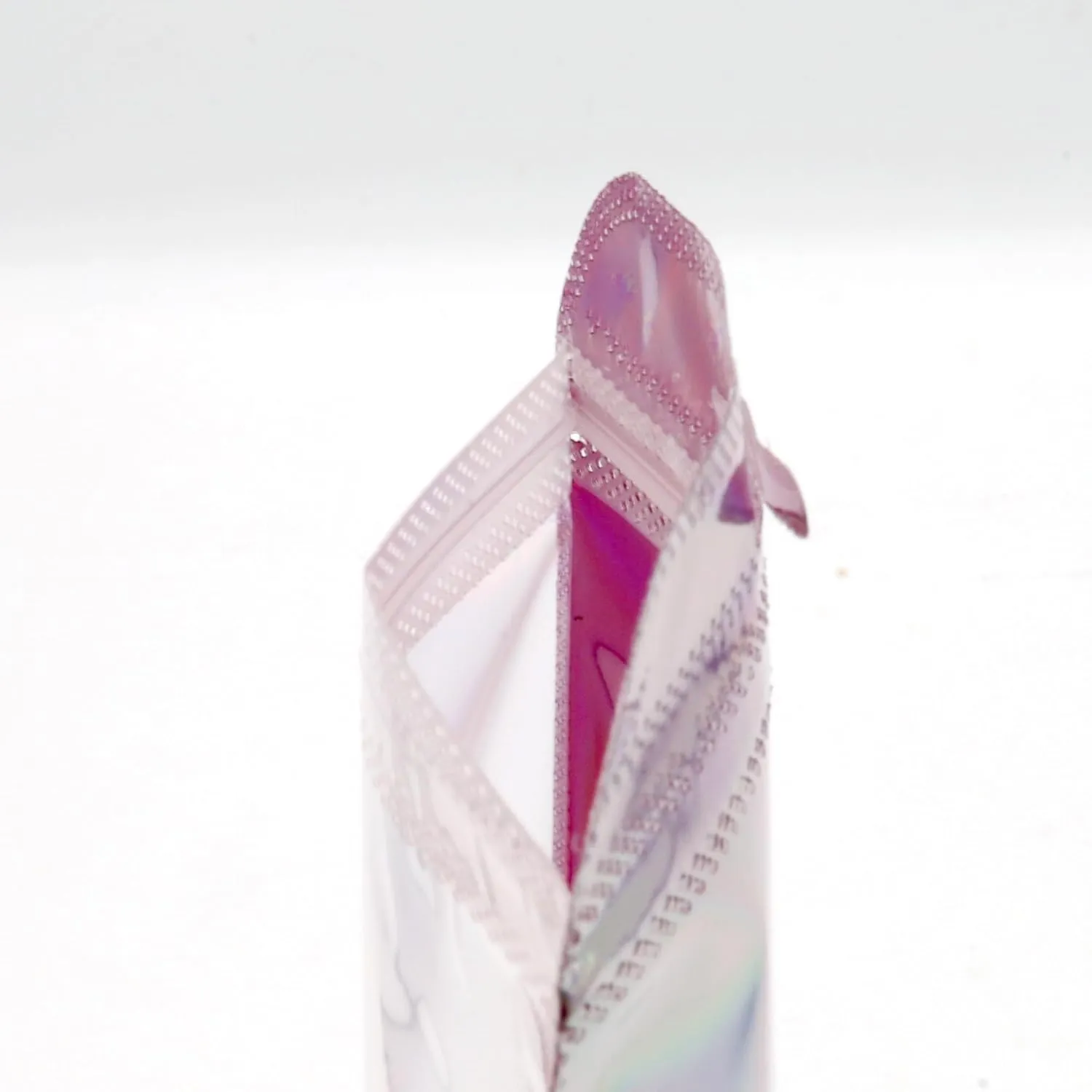 QQ Studio Pack of 100 Clear and Holographic Flat QuickQlick Resealable Reusable Beauty Packaging Bags for Eyelashes, Makeup Sets (3.25 inch x 5 Inch)