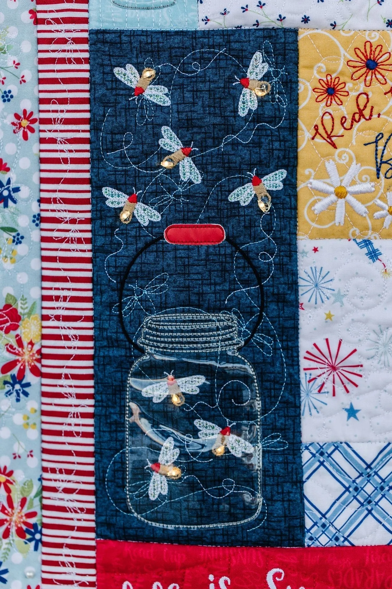 RED, WHITE & BLOOM, SEWING VERSION