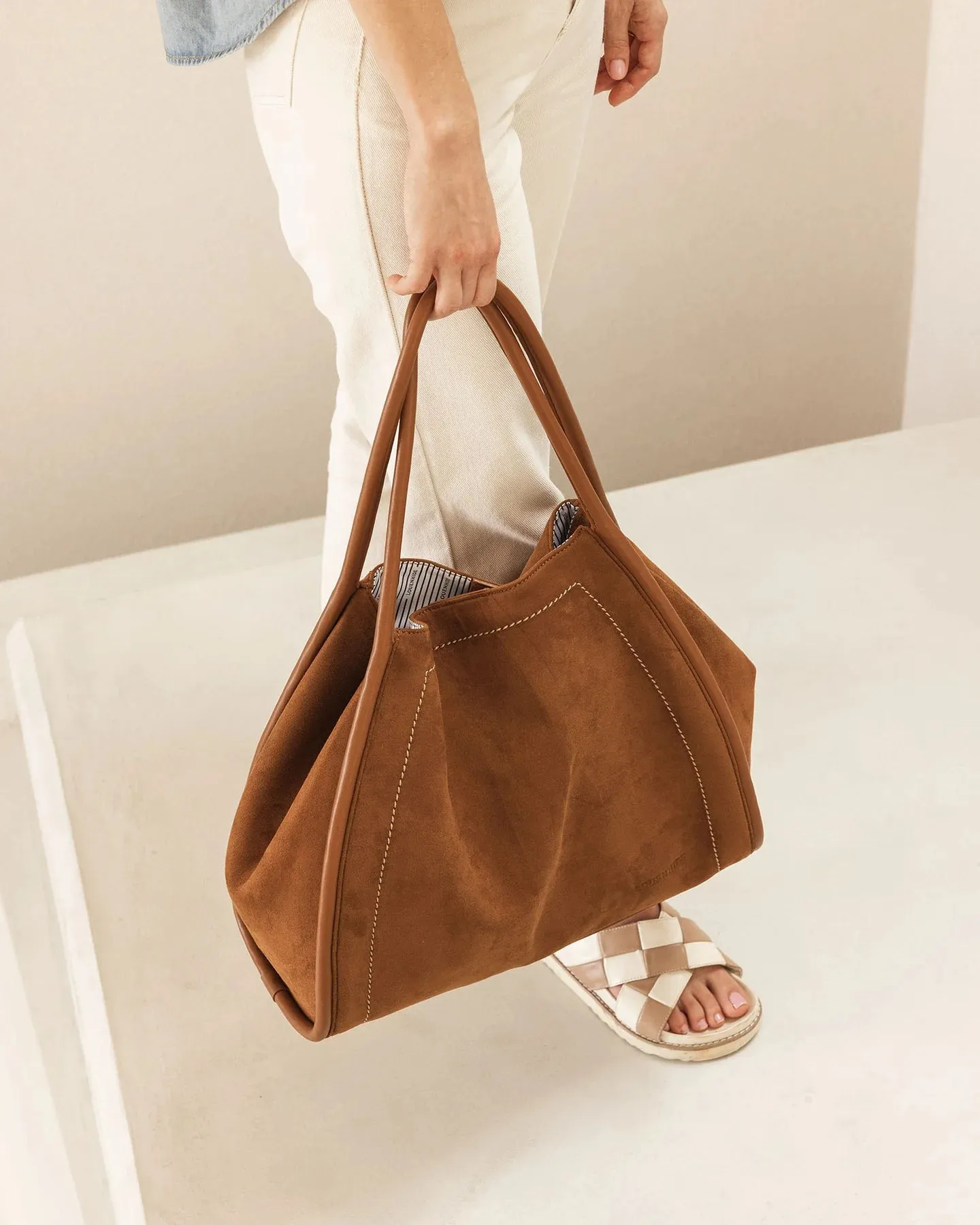 Sutton Shoulder Bag - Tan