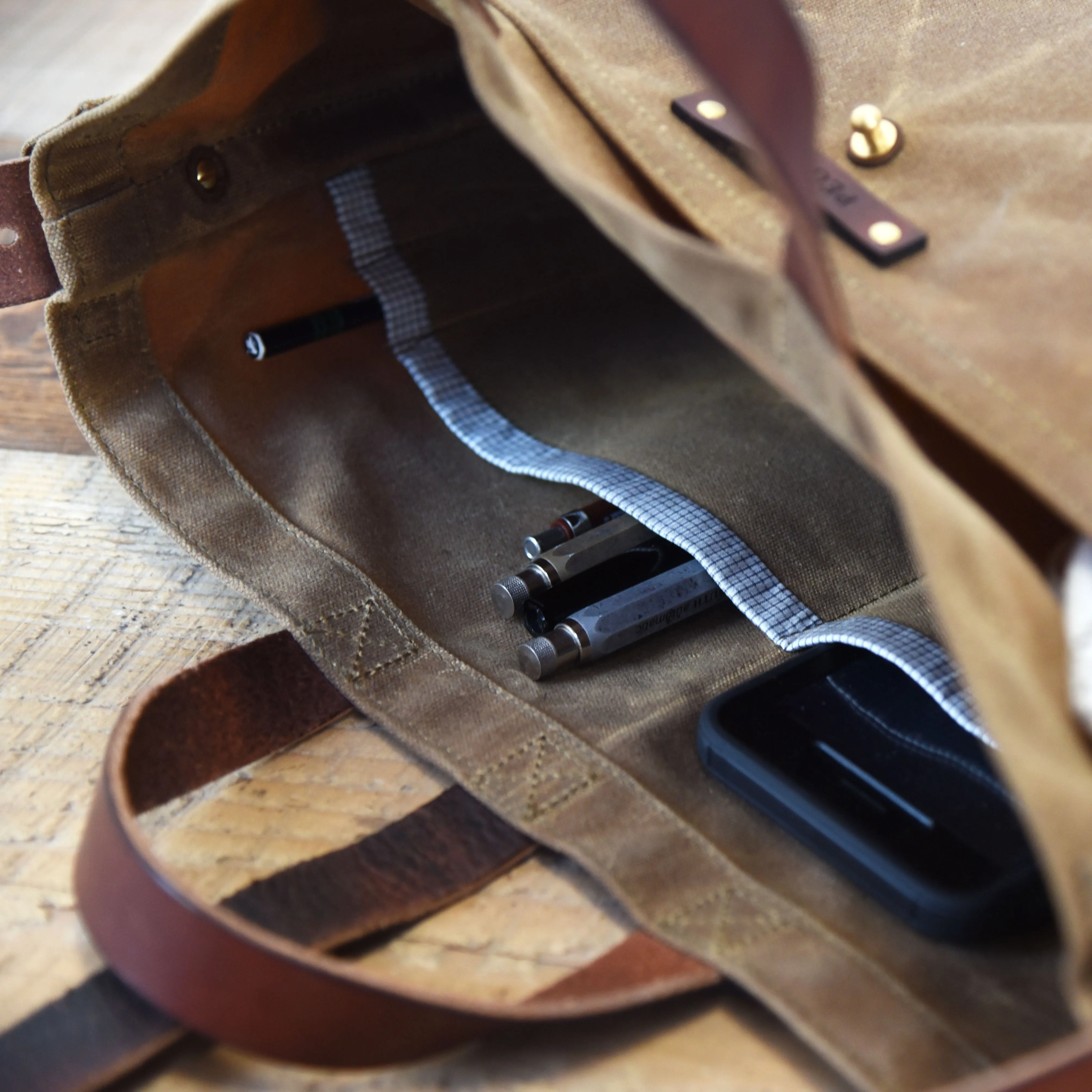 Waxed Canvas Tote without Zipper