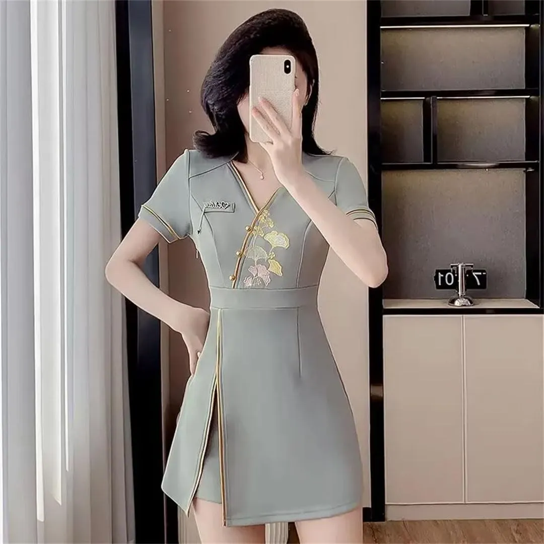 Women Chinese Qipao Dress And Shorts EN8 Flower Embroidery Two Pieces Set