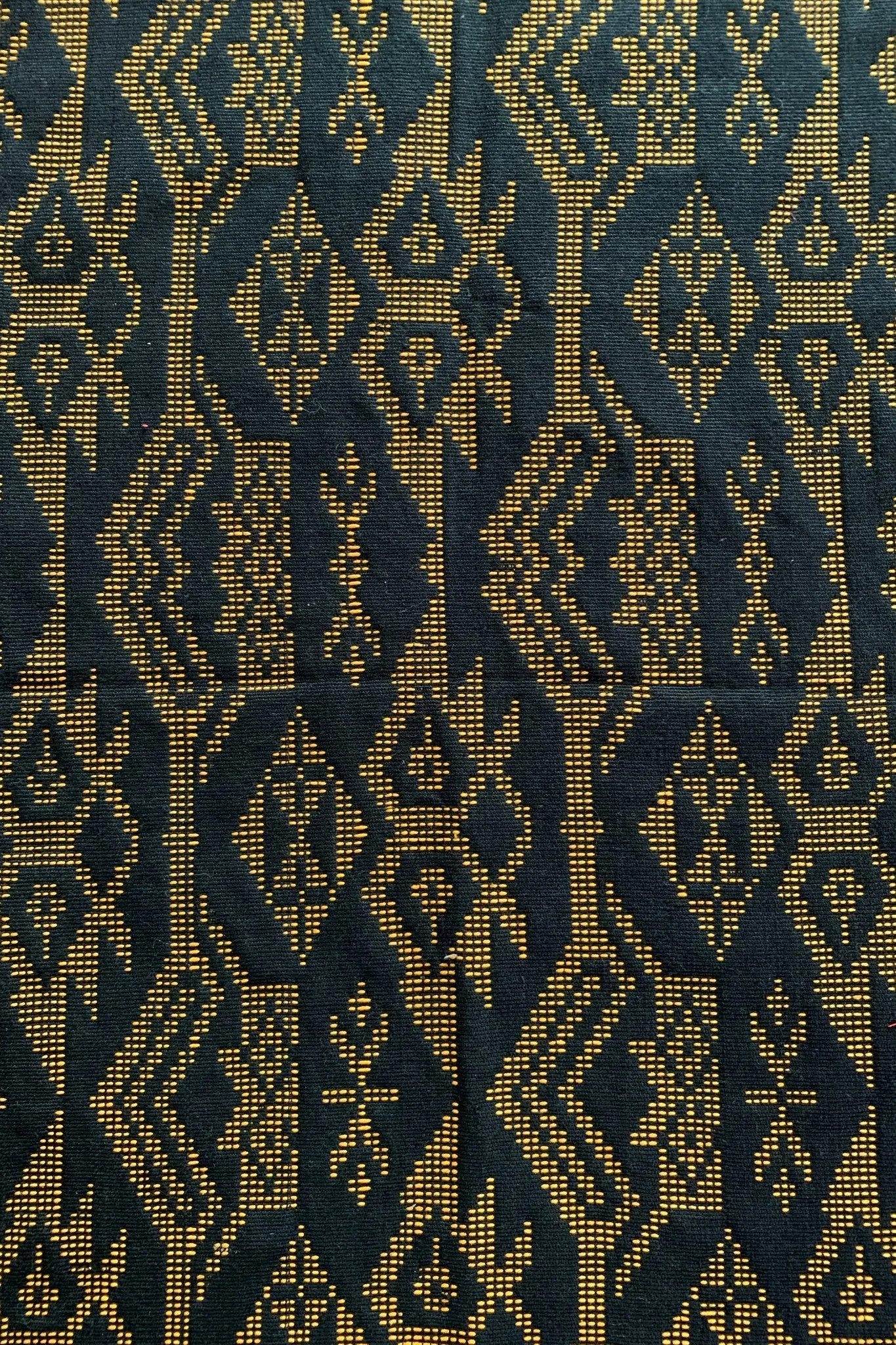 Yakan Bungasama Black-gold